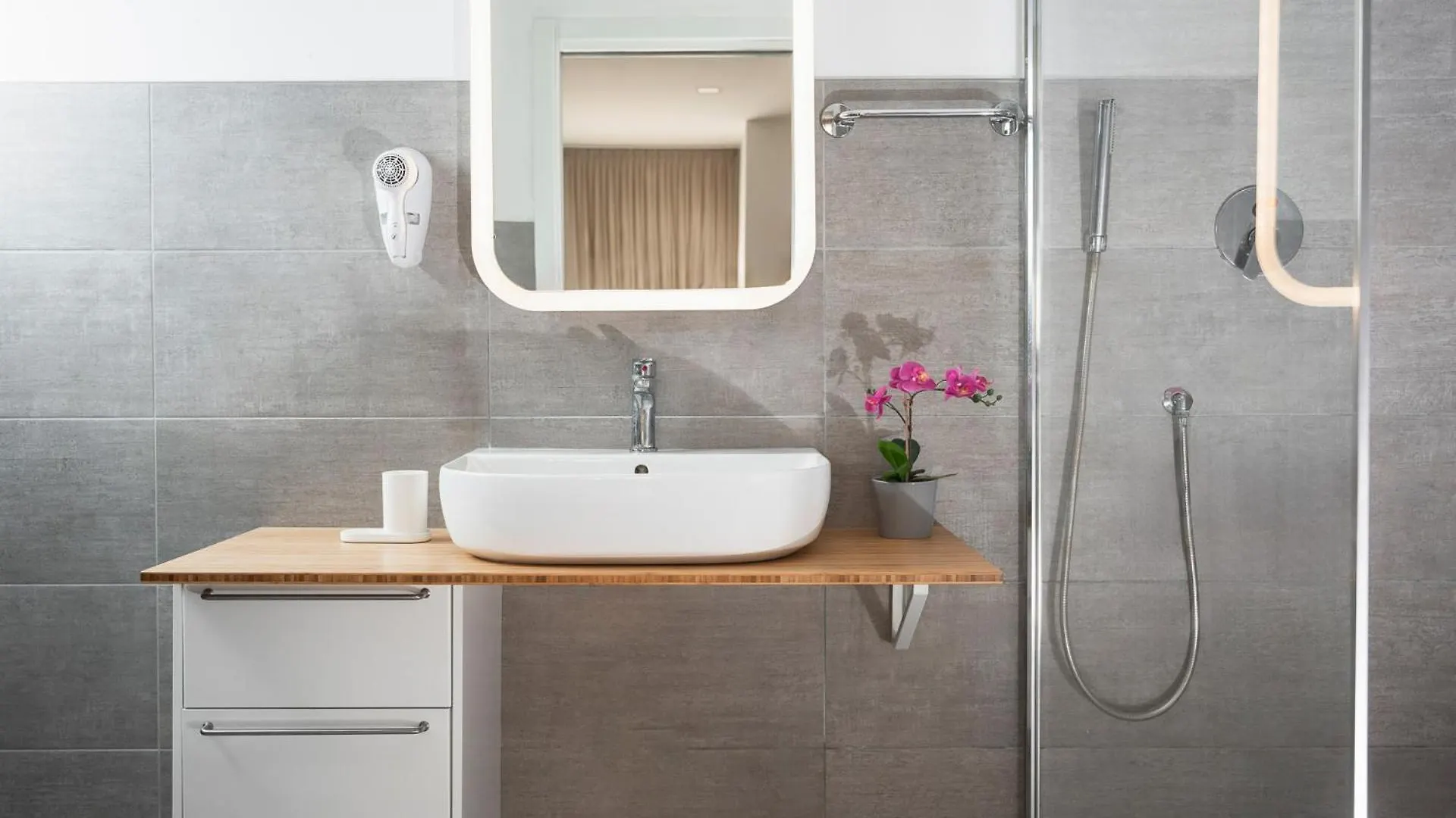 Rivabella Suite Apartments Rimini